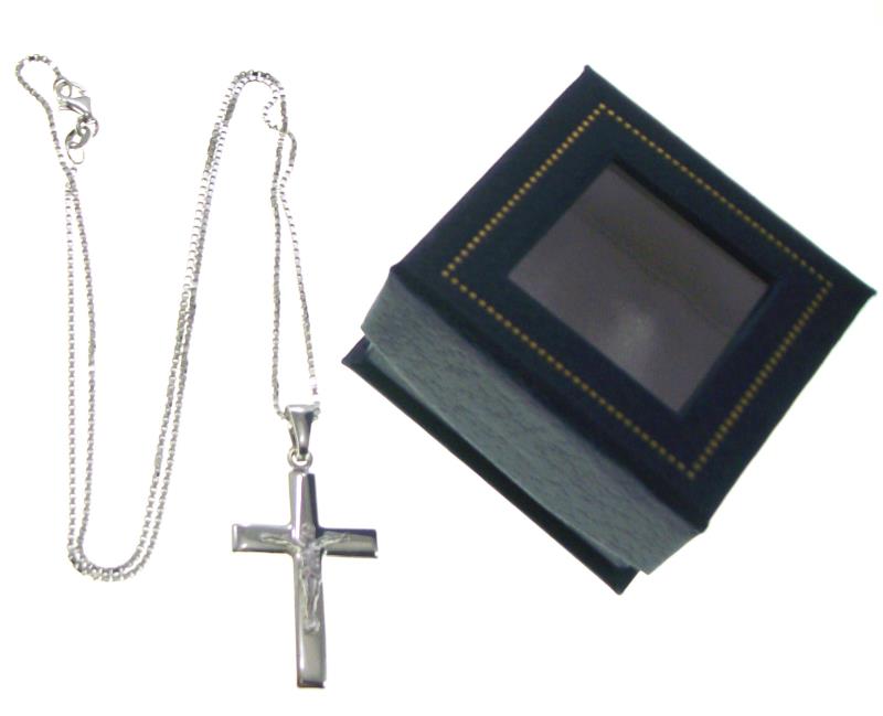 croce in argento con catena e cofanetto