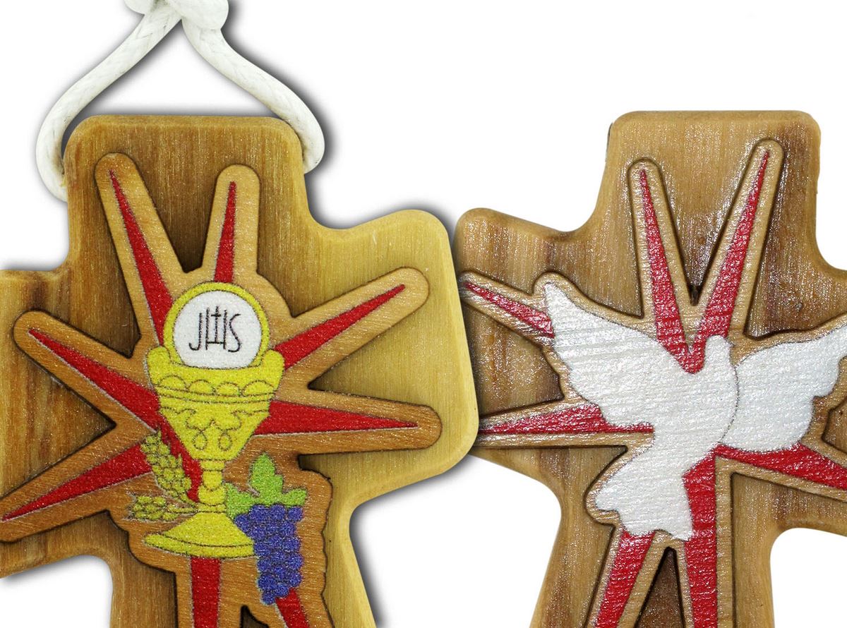 bomboniera comunione: croce in legno d'ulivo con i simboli della cresima e comunione - 4,7 cm
