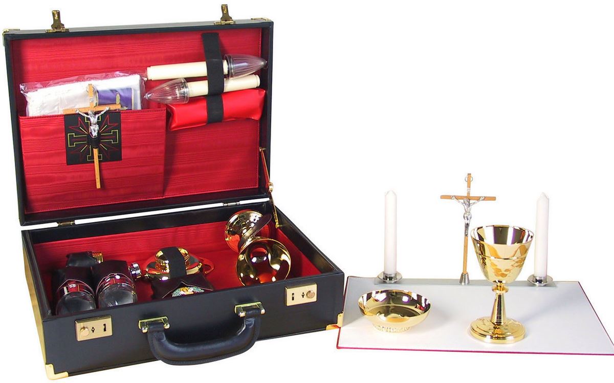 valigia per celebrazioni, 21 oggetti liturgici, valigetta da prete per messa, vera pelle