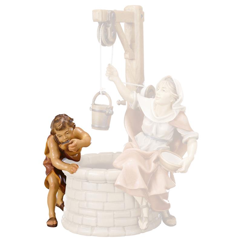 ul bambino al pozzo. 15 cm.scolpito in legno di ac