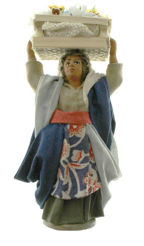 donna con cassetta fiori in testa cm 10 terracotta