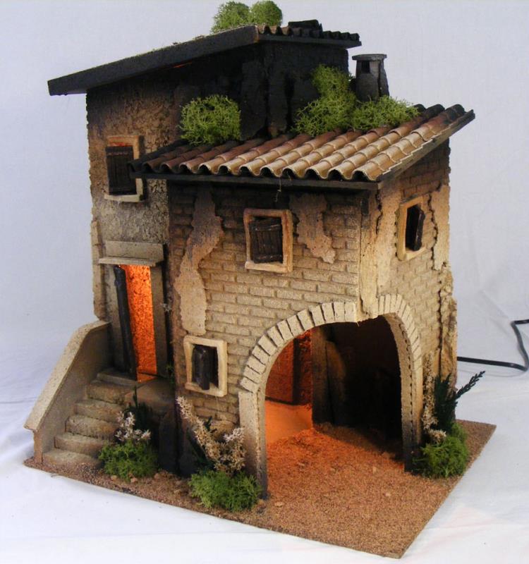 casa per presepe con luce altezza cm 35