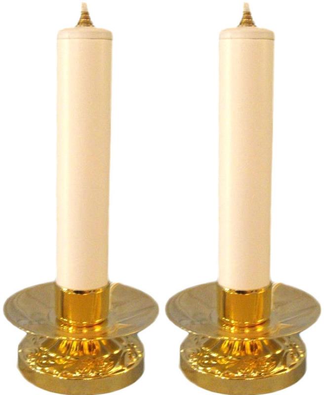 coppia candelieri dorati con candele