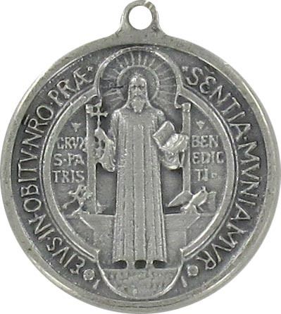 medaglia di san benedetto, pendente, ciondolo s. benedetto, metallo argentato ossidato, 9 mm