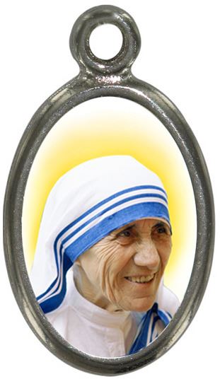 medaglia madre teresa di calcutta in metallo nichelato e resina - 2,5 cm