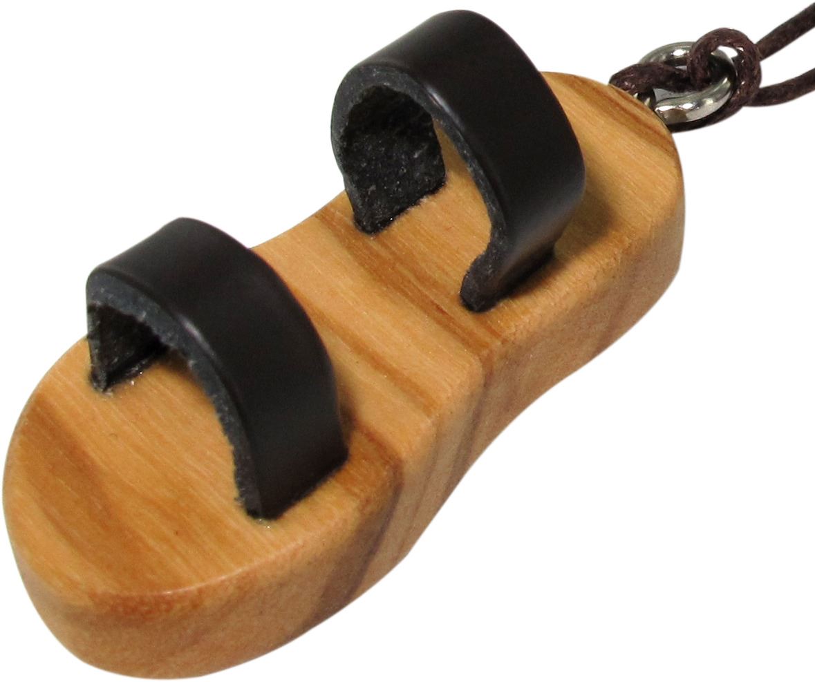 ciondolo sandalo in legno di ulivo con cordoncino - 3,5 cm