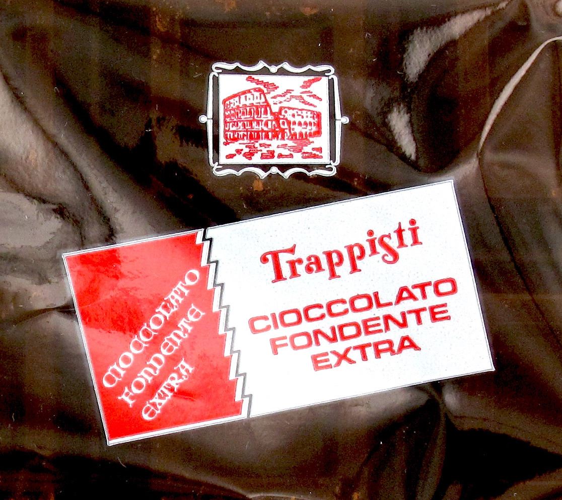 blocco di cioccolato fondente da 900 grammi