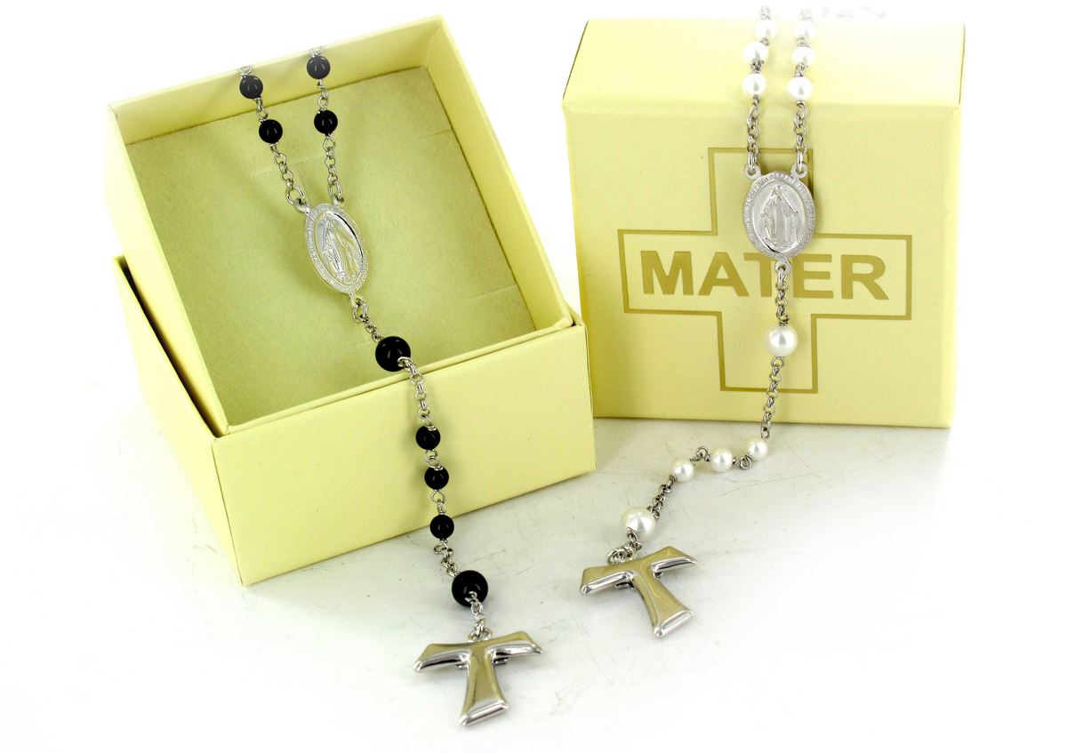 rosario in argento 925 e perline bianche con croce tau