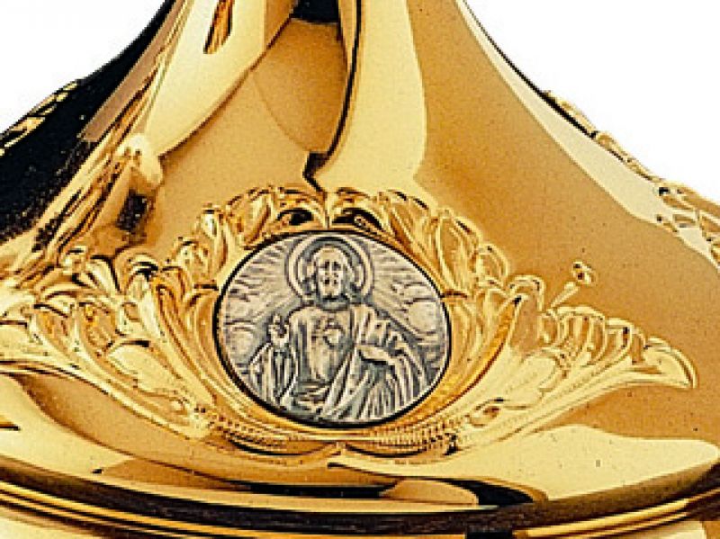 calice barocco in ottone dorato con medaglioni della sacra famiglia - 24x11 cm - molina 