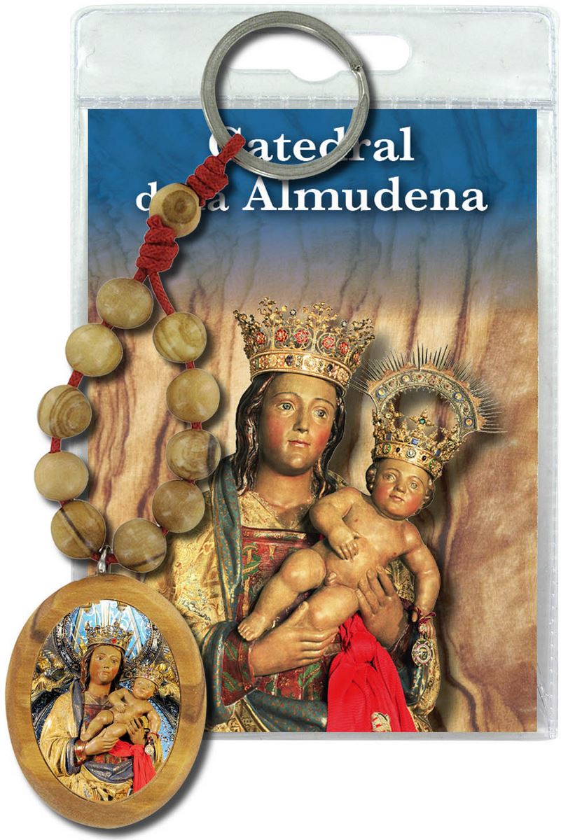 portachiavi madonna di almudena con decina in ulivo e preghiera in spagnolo