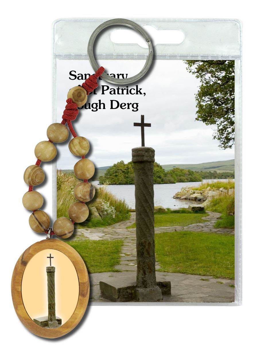 portachiavi saint patrick (lough derg) con decina in ulivo e preghiera in inglese