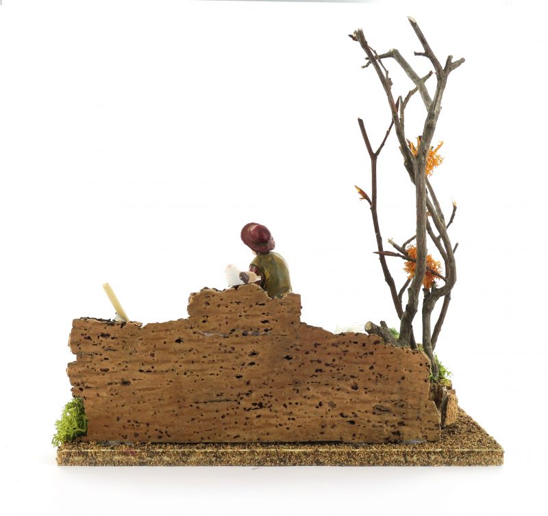 statuina dello zappatore nell'orto, altezza 10 cm, linea natale presepi bertoni, legno / plastica, multicolore, 15 x 19 x 17 cm