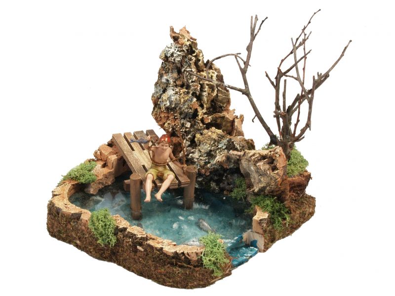 laghetto con pescatore sul molo per presepe, segmento finale di fiume componibile per presepe, legno/plastica, 19x17x18 cm