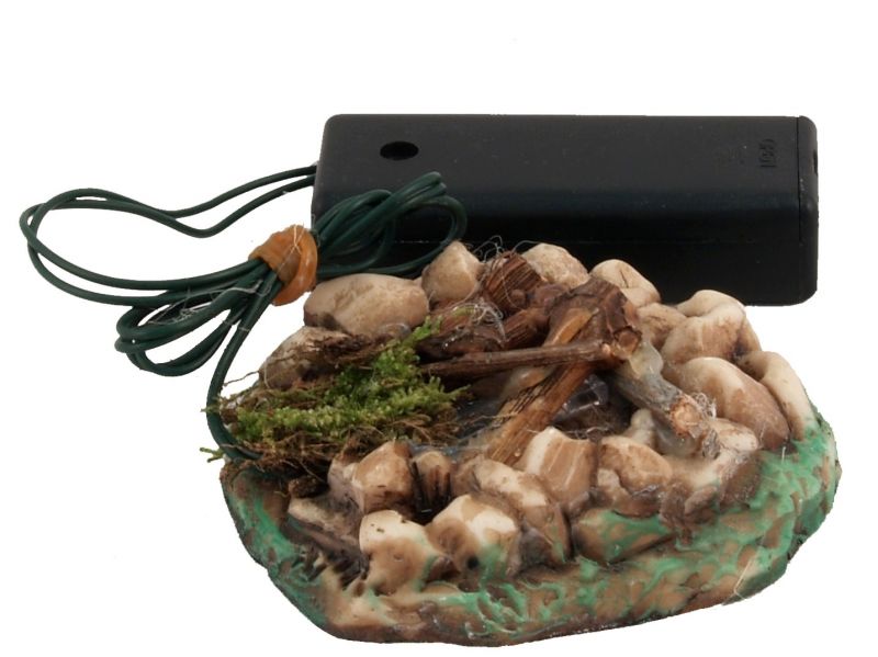 bivacco per presepe con led effetto fuoco, falò con luce simile a fuoco per pastore e gregge di presepe, linea accessori presepe bertoni, resina, multicolore, 7 x 8 x 4 centimetri