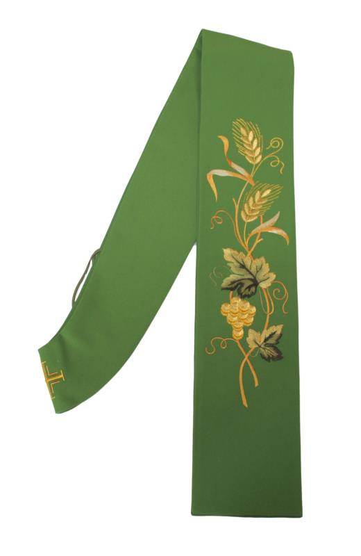 stola ricamata verde