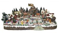 VILLAGGIO NATALIZIO CON SLITTA E PISTA DI PATTINAGGIO ANIMATE, MOVIMENTO, LUCI, MUSICA (64 X 27 X 46 CM)